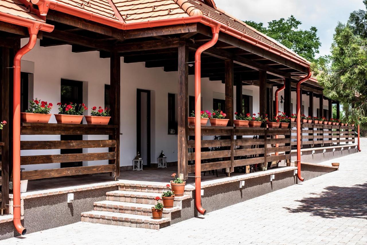 Hotel Boroka Vendeghaz Toalmas Exterior foto